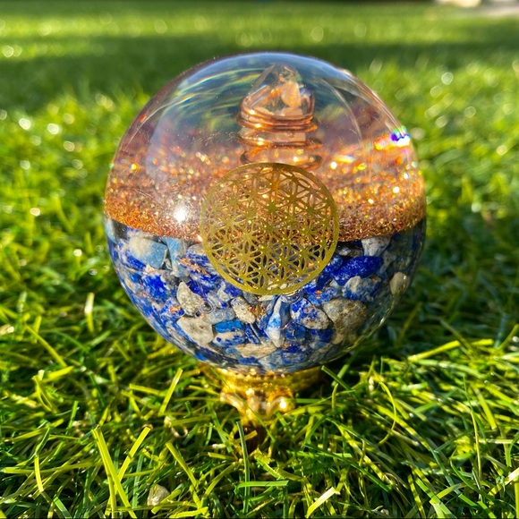 Orgonite Crystal Lapis Lazuli Sphere Decor Alter Chakra Gold Handmade Gemstone - Picture 3 of 3